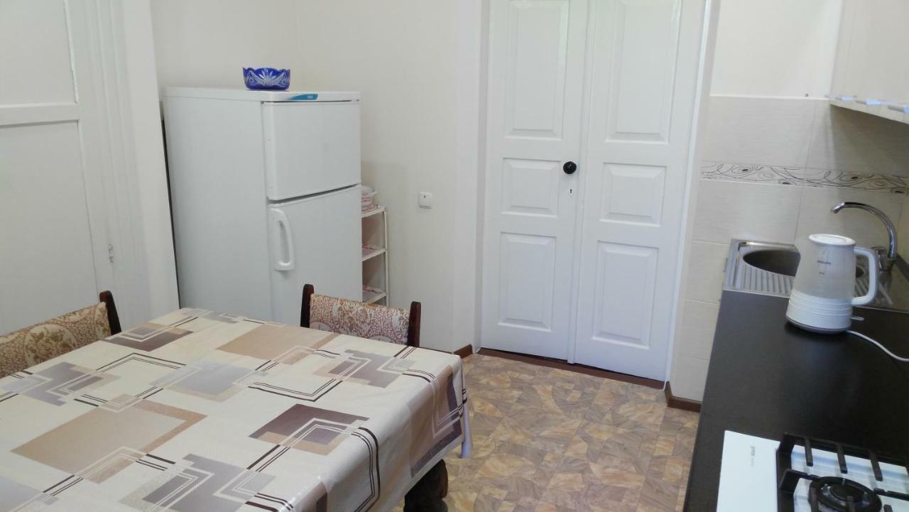 Berdychiv Separate Room Homestay In A Private House, Facilities Shared With Owner מראה חיצוני תמונה