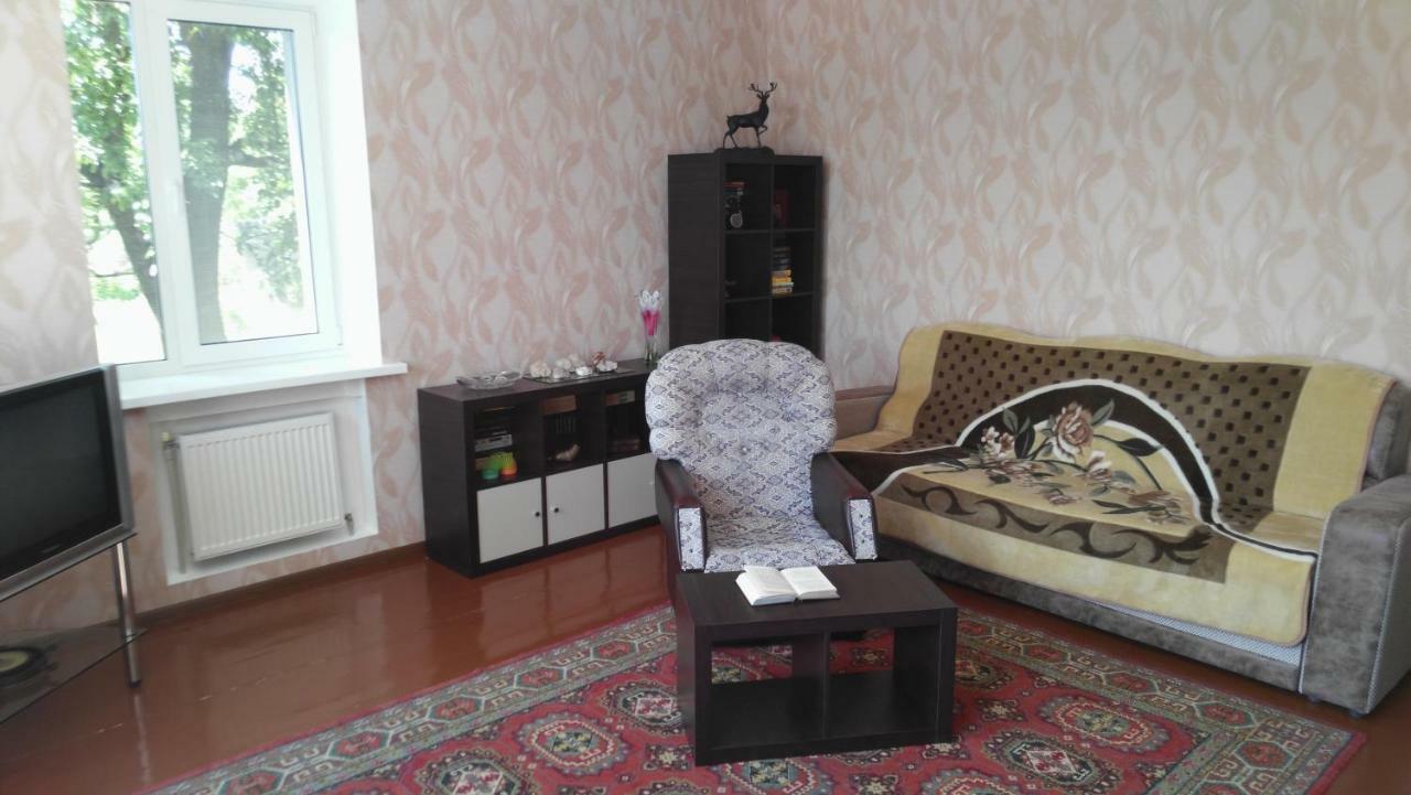 Berdychiv Separate Room Homestay In A Private House, Facilities Shared With Owner מראה חיצוני תמונה